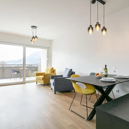 Apartment 10 *